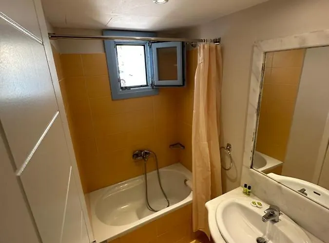 Roussa Center Βίλα