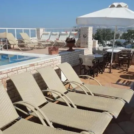 Villa Roussa Center