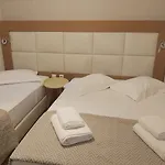 Roussa Center Вилла Тира